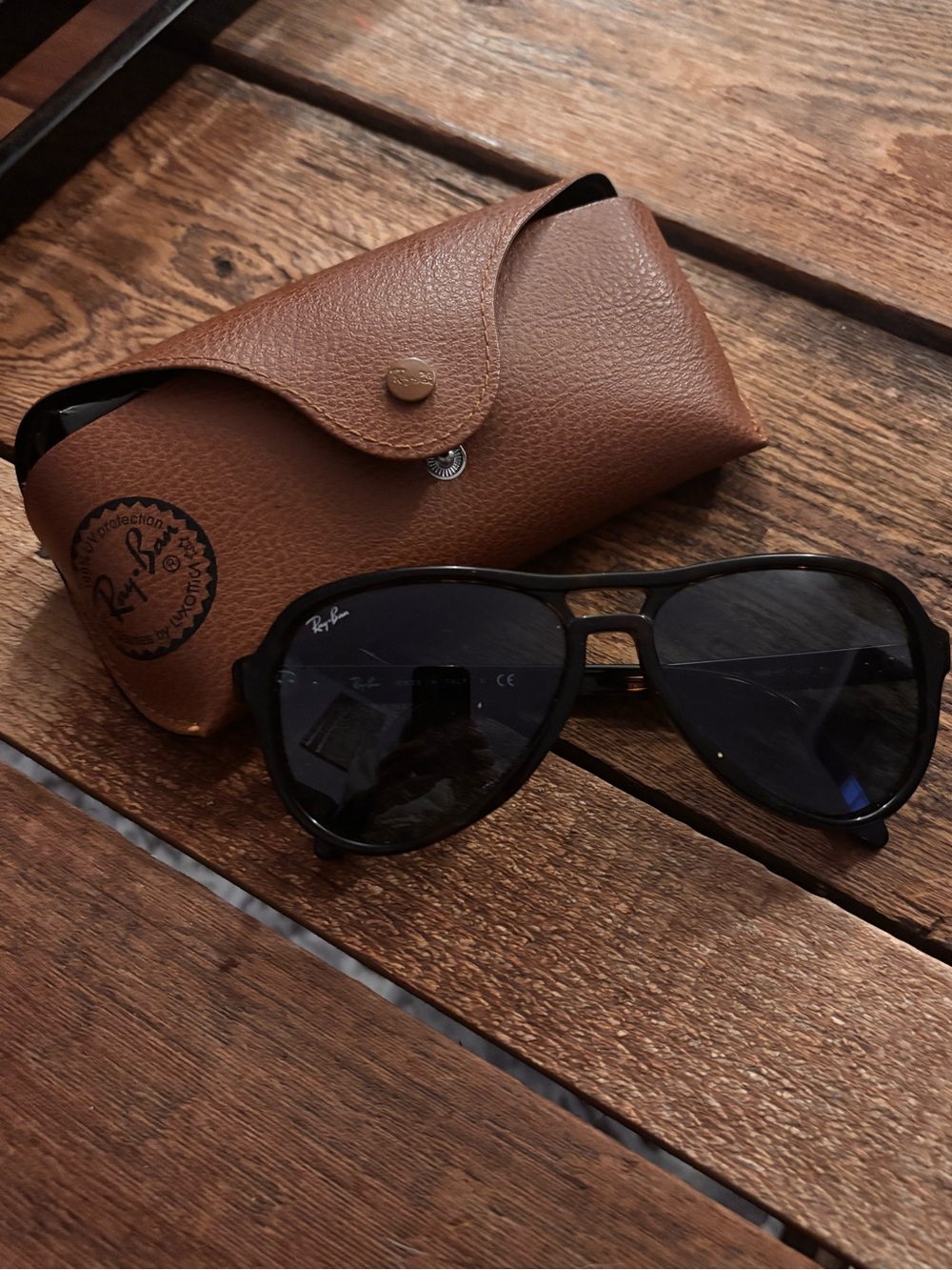 Ray-Ban Black Vagabond Aviator Sunglasses with Brown Case